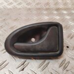 MANETA INTERIOR DELANTERA DERECHA 131129