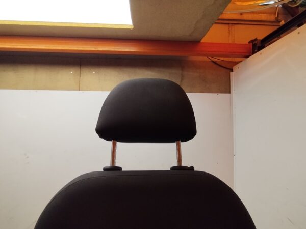 ASIENTO DELANTERO IZQUIERDO 131066