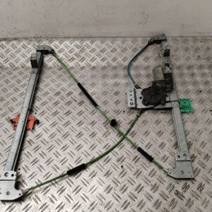 ELEVALUNAS DELANTERO DERECHO 130638