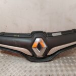 REJILLA DELANTERA 131101