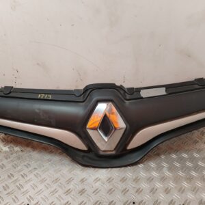 REJILLA DELANTERA 131101