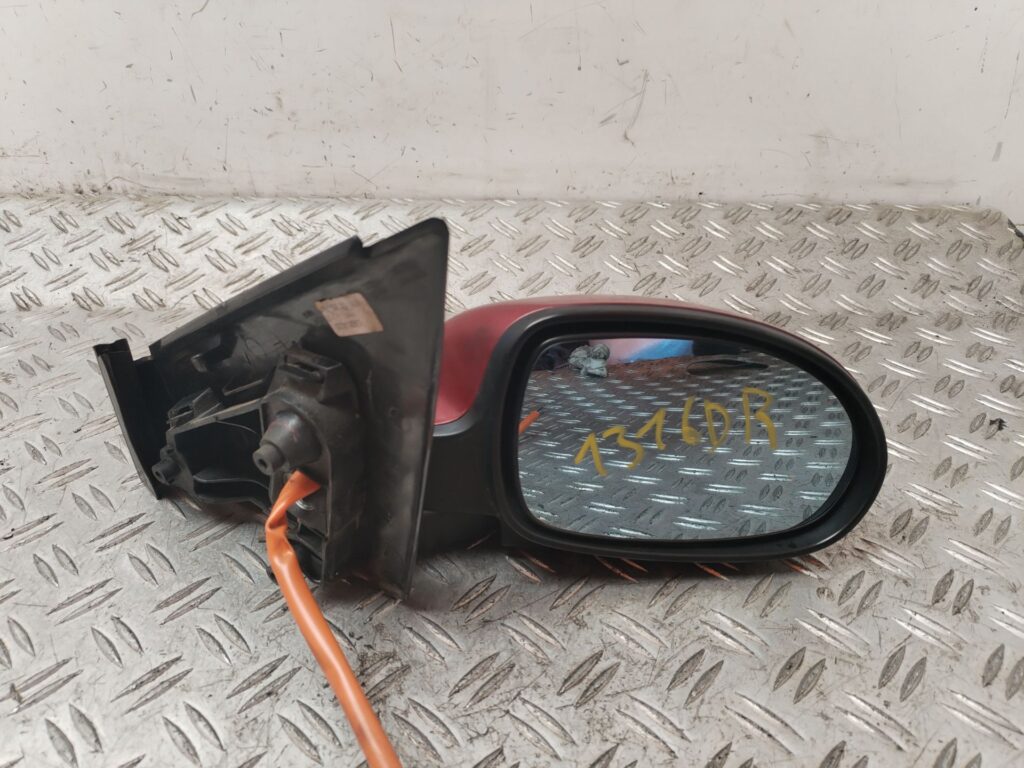 RETROVISOR DERECHO 130847