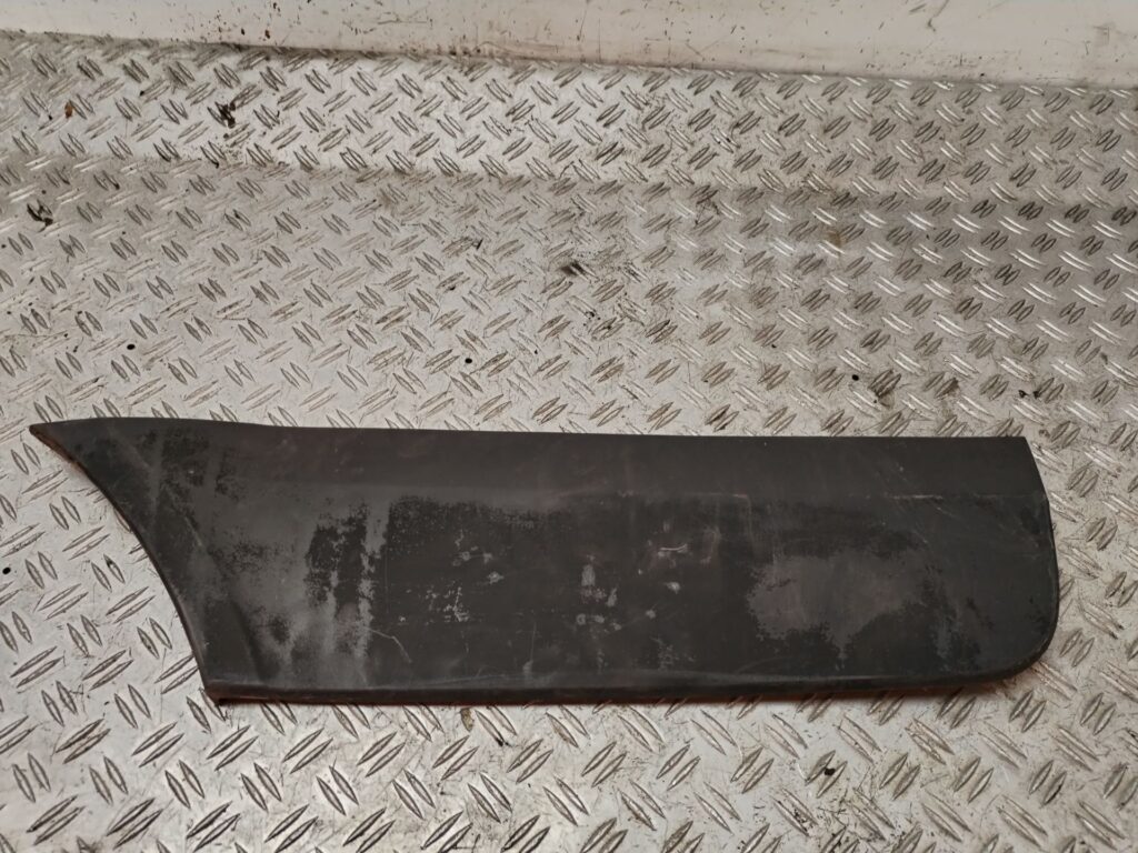 MOLDURA 130925