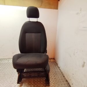 ASIENTO DELANTERO IZQUIERDO 131066