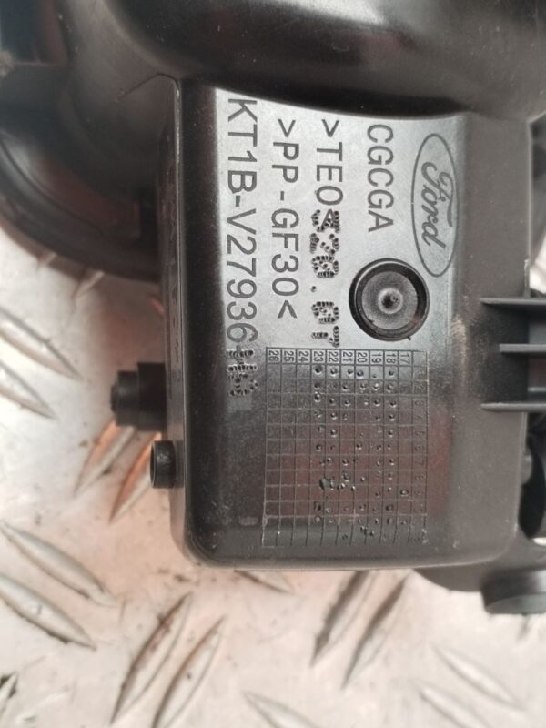 TAPA EXTERIOR COMBUSTIBLE 131338