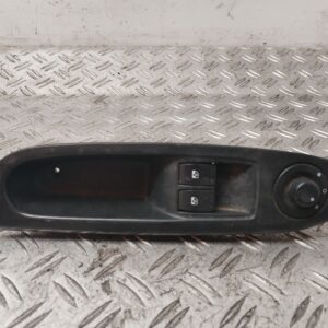 MANDO ELEVALUNAS DELANTERO IZQUIERDO 130844