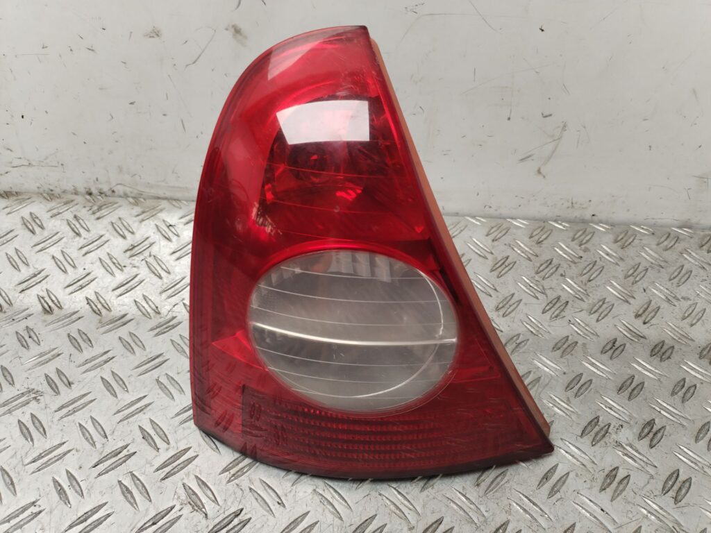 PILOTO TRASERO IZQUIERDO 130842