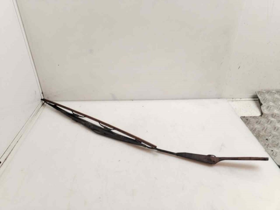 BRAZO LIMPIA DELANTERO IZQUIERDO 123896