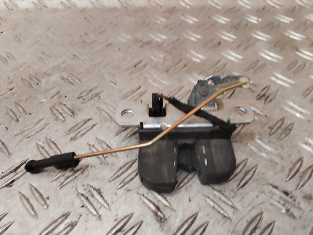 CERRADURA MALETERO / PORTON 131267