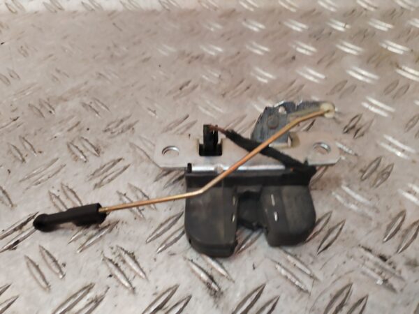 CERRADURA MALETERO / PORTON 131267