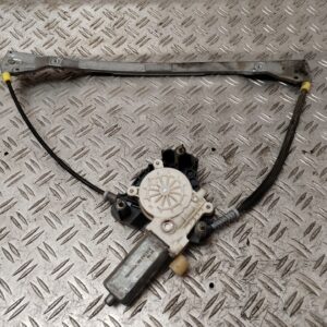 ELEVALUNAS DELANTERO DERECHO 130856