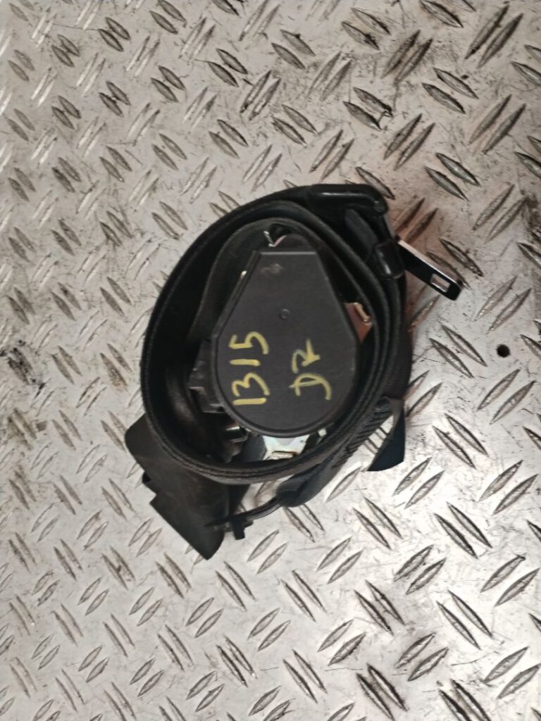 CINTURON SEGURIDAD DELANTERO DERECHO 130764