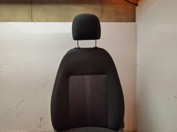 ASIENTO DELANTERO IZQUIERDO 131066