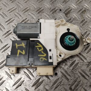 MOTOR ELEVALUNAS DELANTERO IZQUIERDO 130830