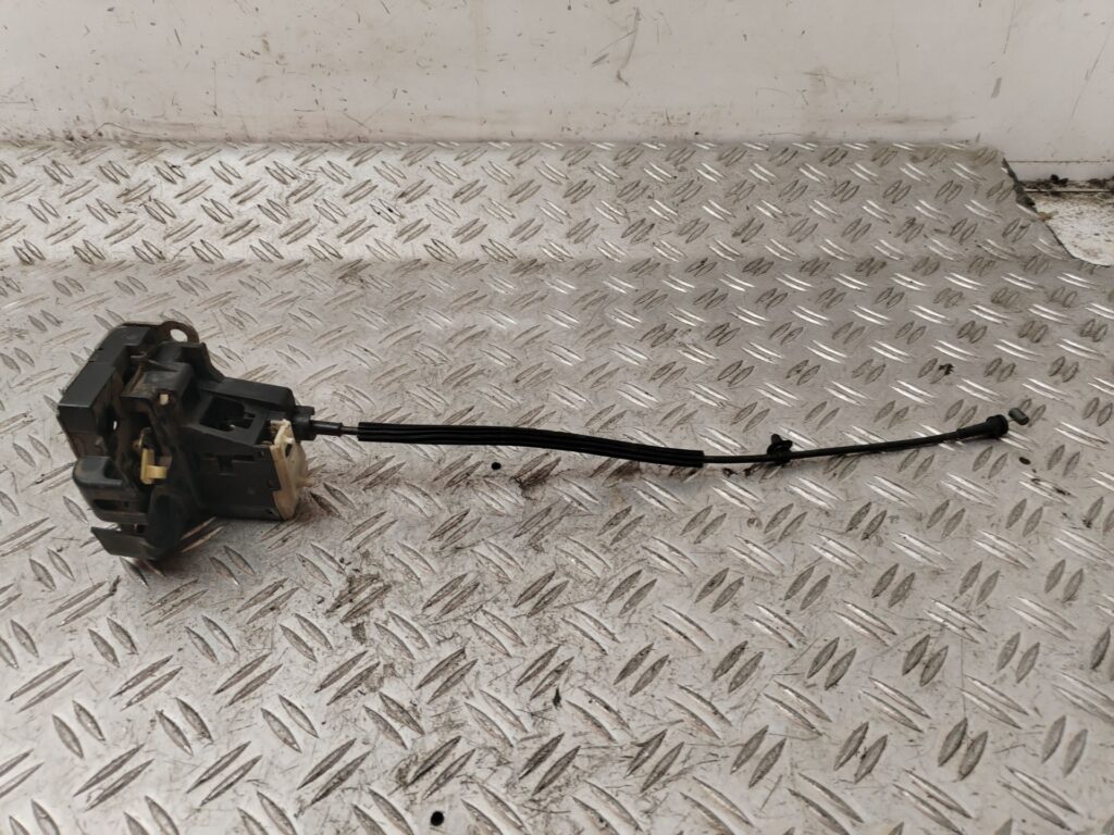 CERRADURA PUERTA DELANTERA IZQUIERDA 130851
