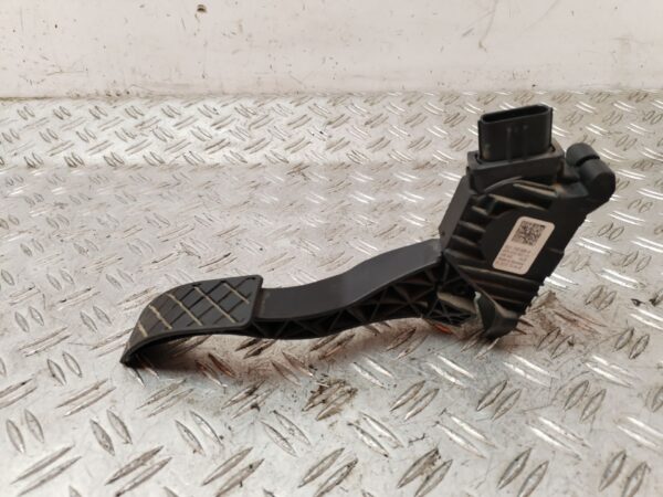 PEDAL ACELERADOR 131027