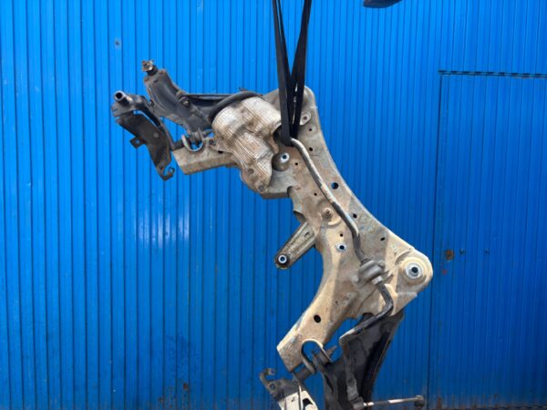 EJE DELANTERO / CUNA MOTOR 131048