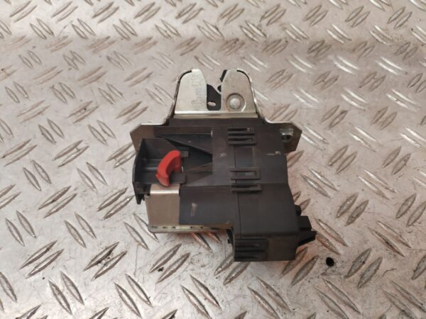 CERRADURA MALETERO / PORTON 131151