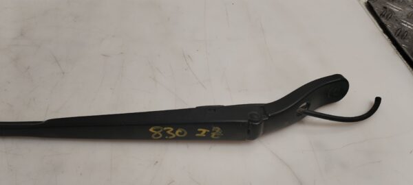 BRAZO LIMPIA DELANTERO IZQUIERDO 124889