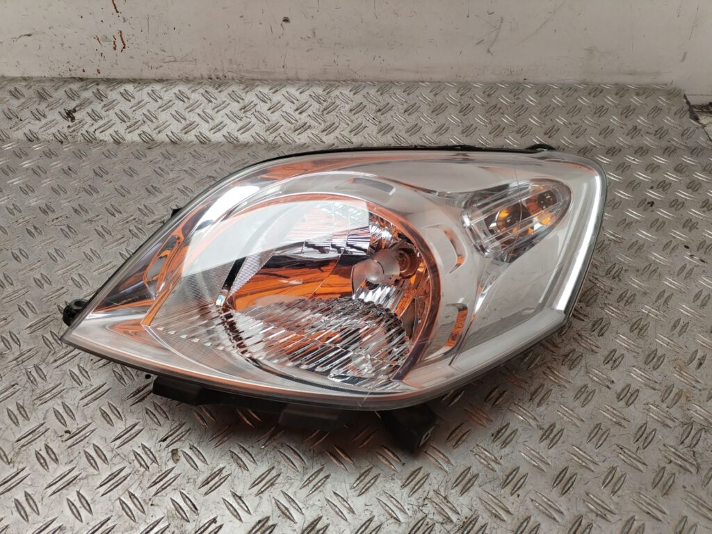 FARO IZQUIERDO 130986