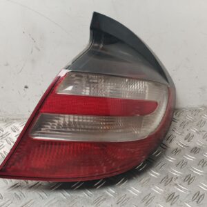 PILOTO TRASERO DERECHO 131037