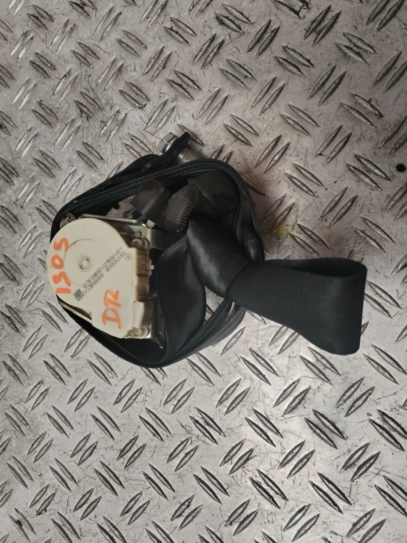 CINTURON SEGURIDAD DELANTERO DERECHO 130418