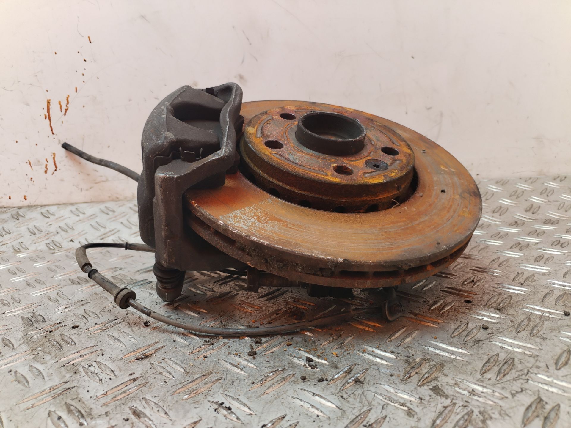 MANGUETA DELANTERA IZQUIERDA 130904