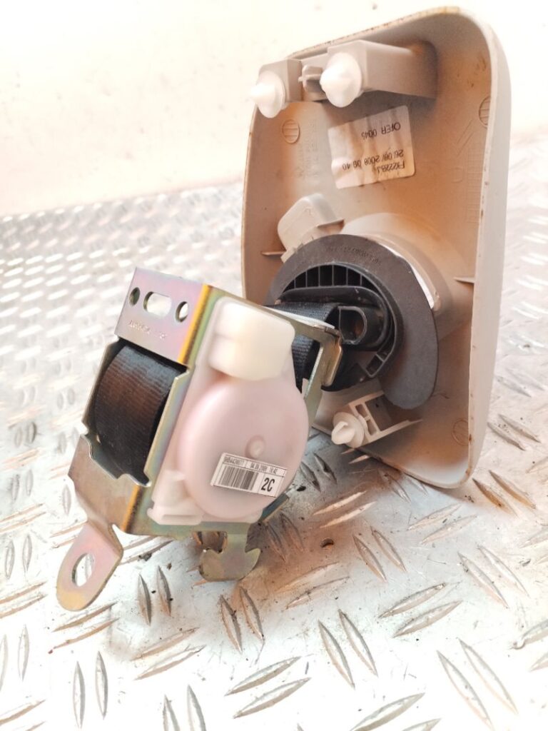 CINTURON SEGURIDAD TRASERO DERECHO 126093