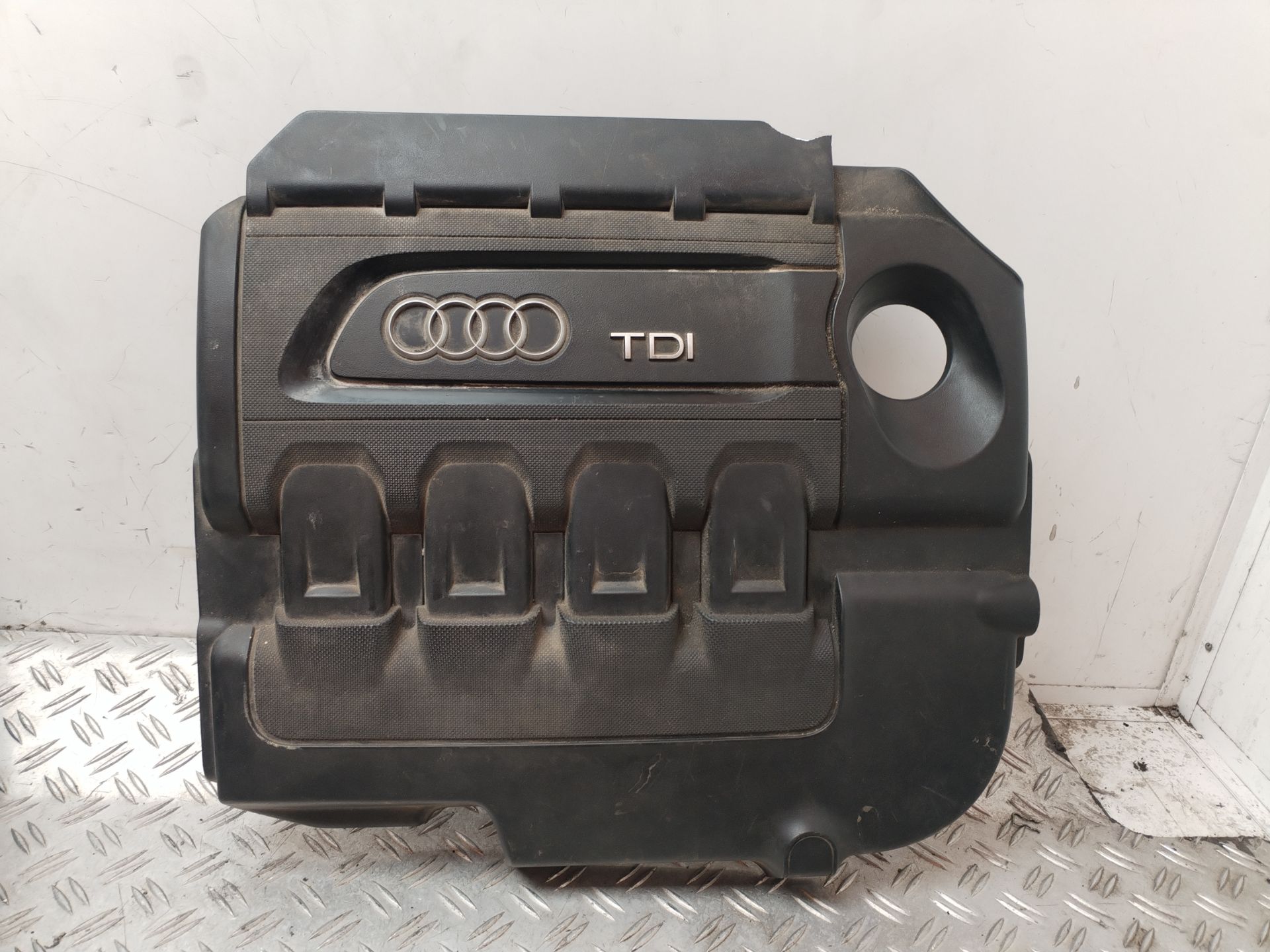 TAPA MOTOR 132500
