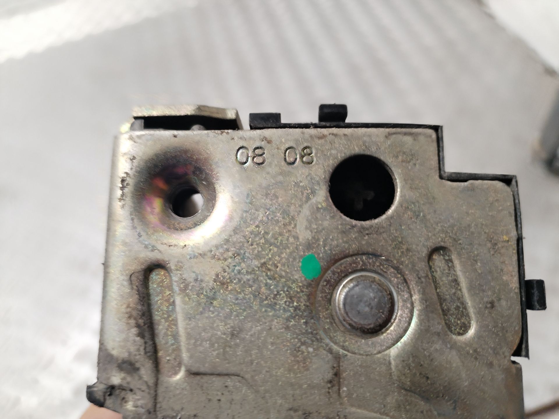 CERRADURA PUERTA DELANTERA DERECHA 131773