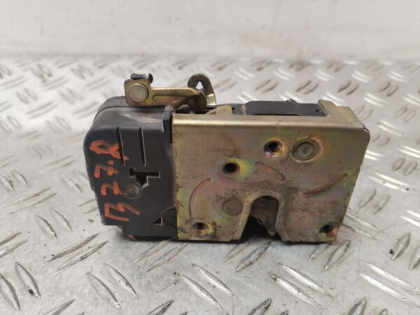 CERRADURA PUERTA DELANTERA DERECHA 132288