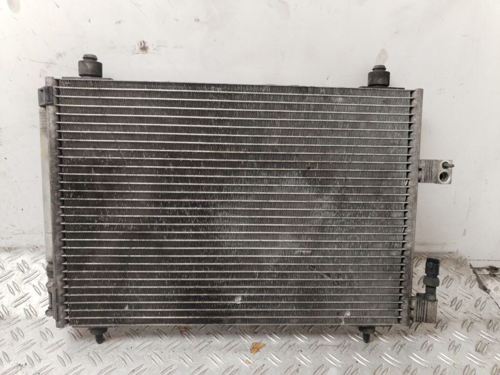 CONDENSADOR / RADIADOR AIRE ACONDICIONADO 131278
