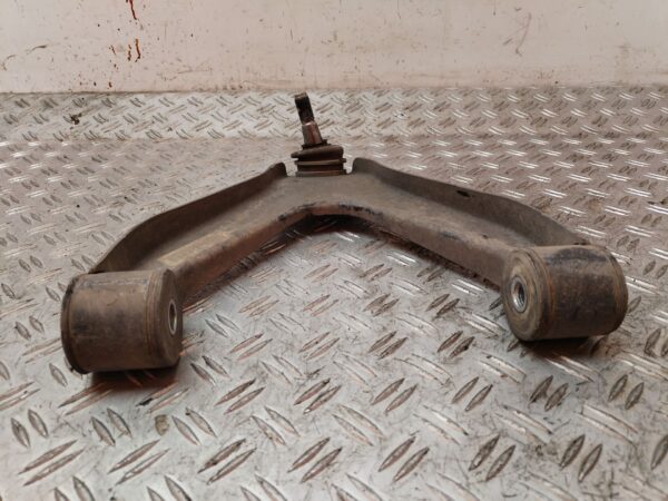 BRAZO SUSPENSION SUPERIOR DELANTERO IZQUIERDO 130884
