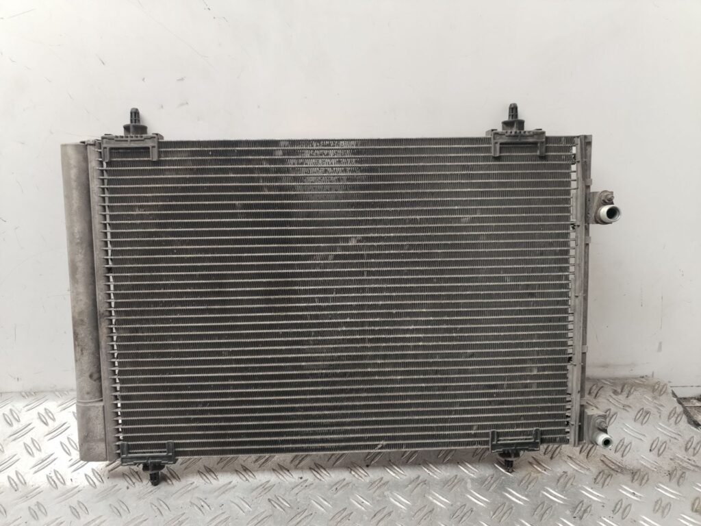 CONDENSADOR / RADIADOR AIRE ACONDICIONADO 131595