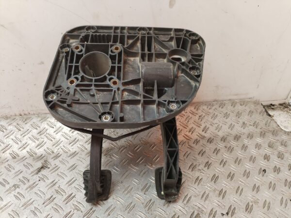 PEDAL FRENO 130883