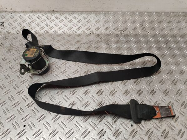 CINTURON SEGURIDAD TRASERO DERECHO 131615
