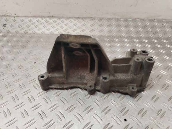 SOPORTE MOTOR 131852