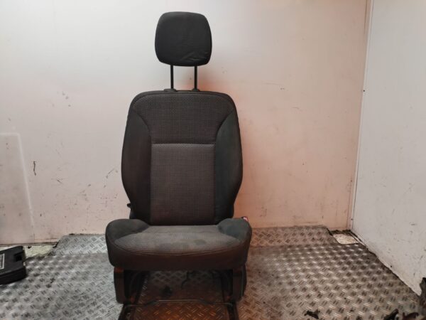 ASIENTO DELANTERO DERECHO 130481