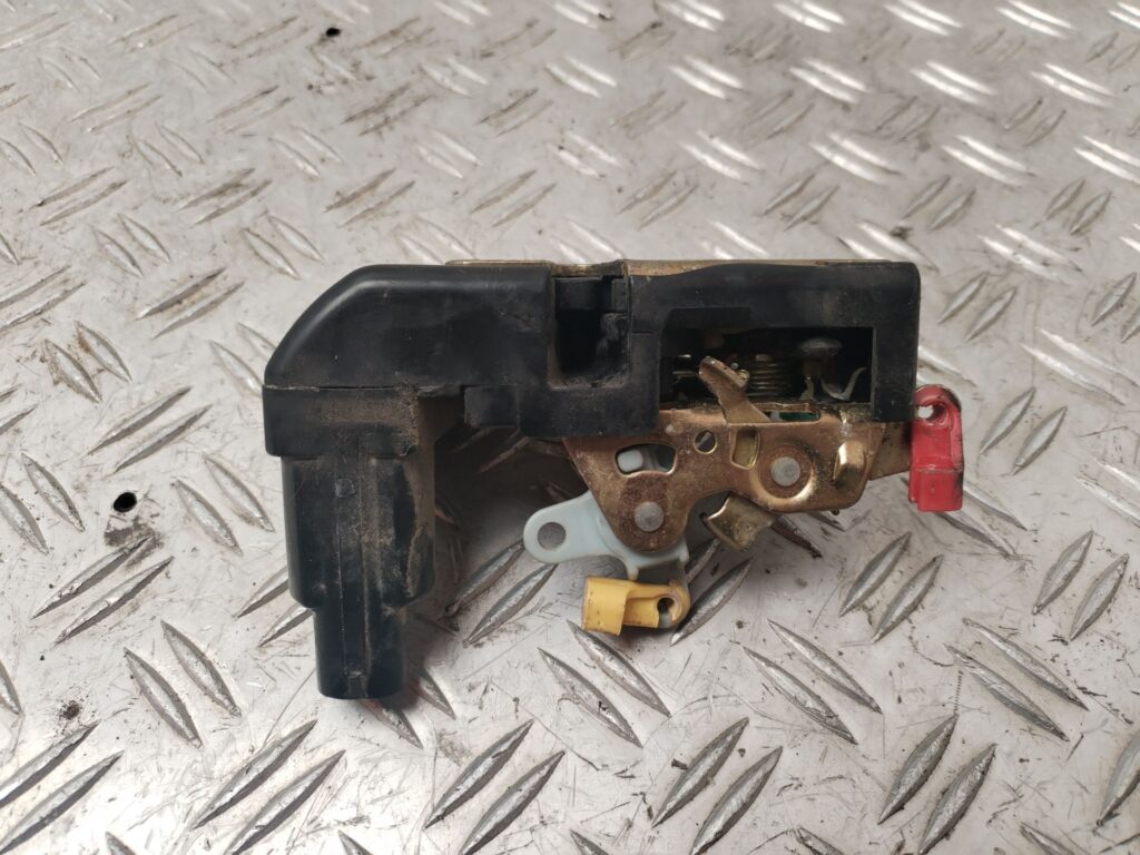 CERRADURA PUERTA DELANTERA IZQUIERDA 132154
