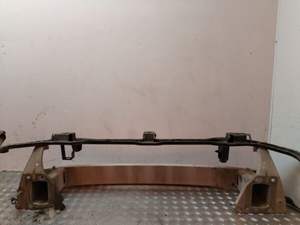 REFUERZO PARAGOLPES DELANTERO 131458