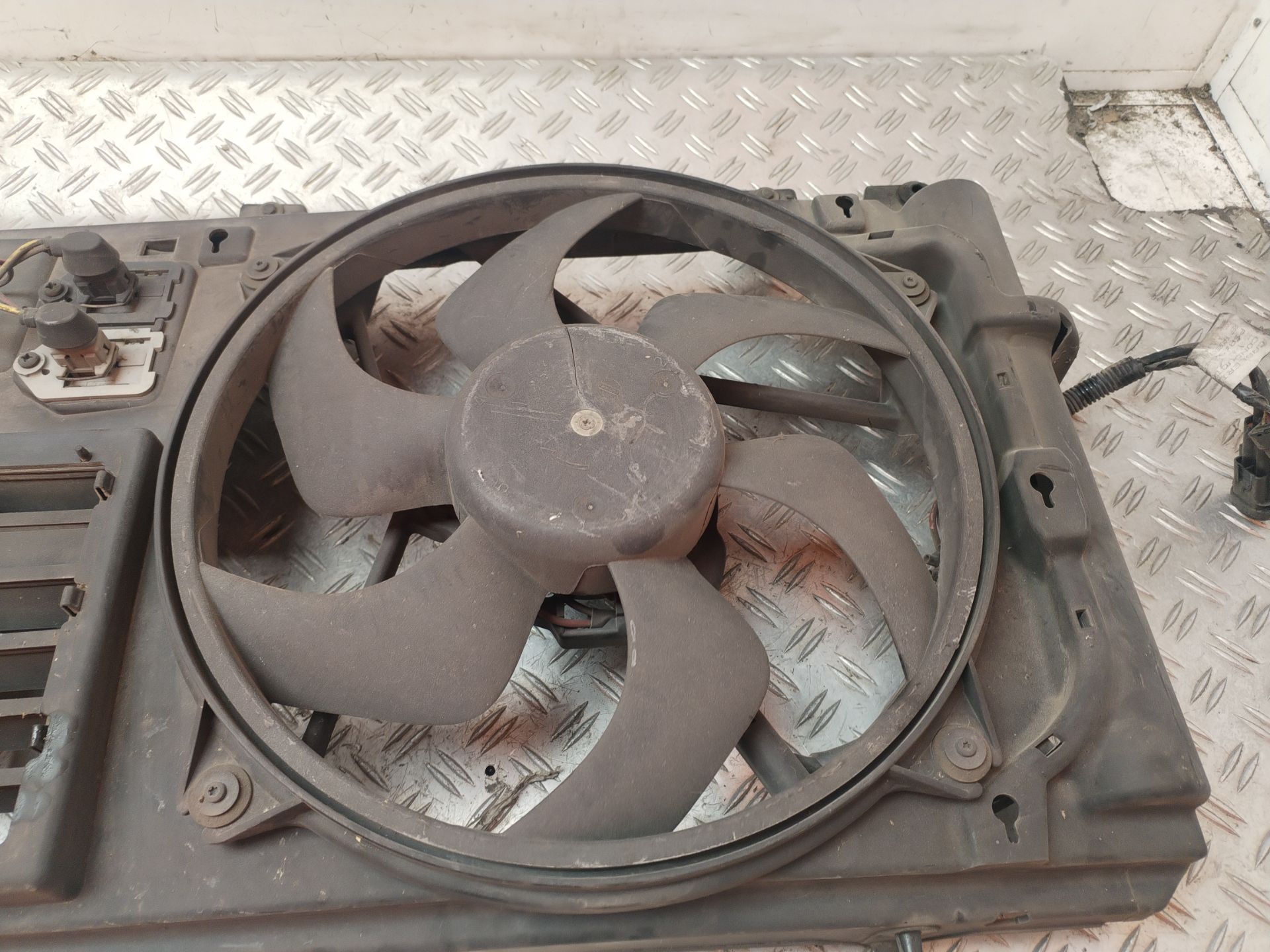 ELECTROVENTILADOR 132180