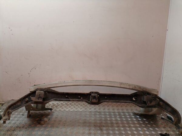 REFUERZO PARAGOLPES DELANTERO 131458