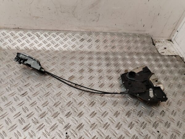 CERRADURA PUERTA DELANTERA DERECHA 132597