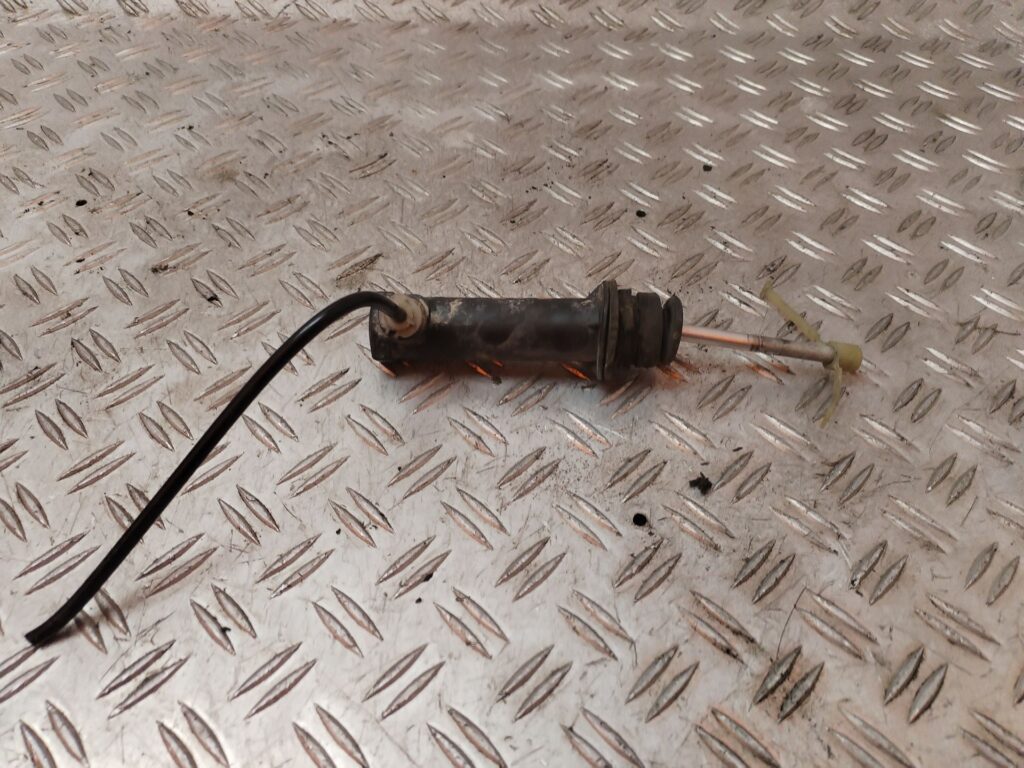 BOMBA EMBRAGUE 130457