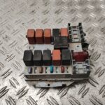 CAJA RELES / FUSIBLES 131705