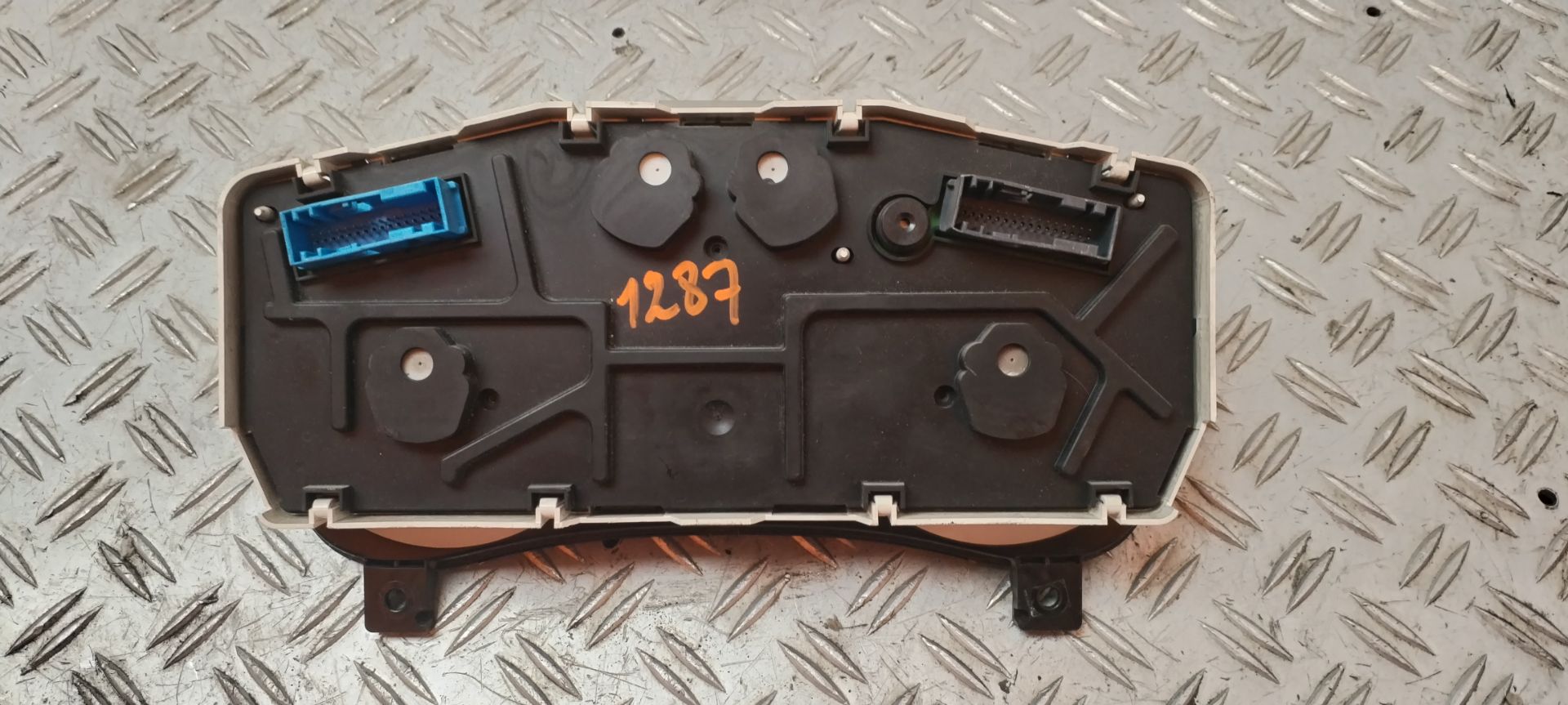 CUADRO INSTRUMENTOS 132317