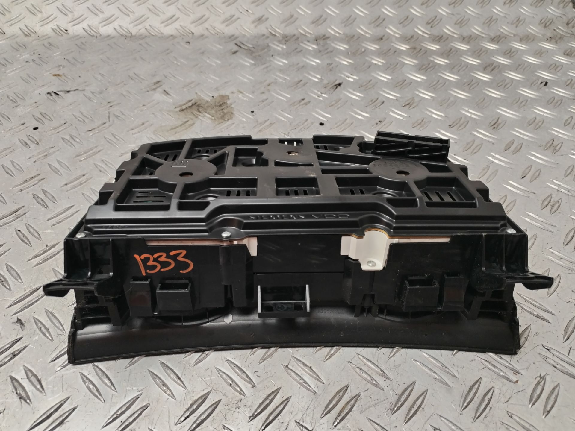 CUADRO INSTRUMENTOS 131480