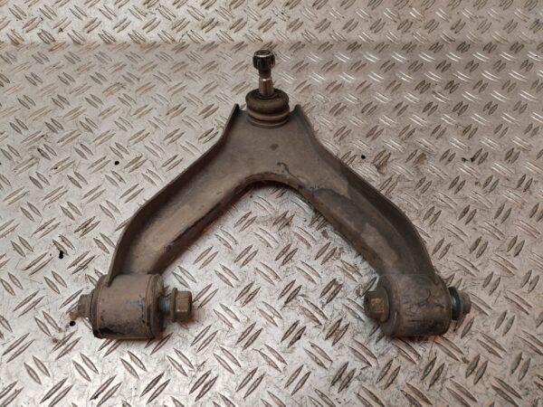 BRAZO SUSPENSION SUPERIOR DELANTERO DERECHO 130880