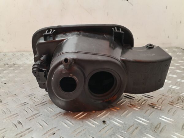 TAPA EXTERIOR COMBUSTIBLE 131921