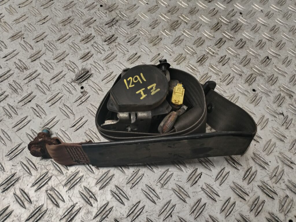 CINTURON SEGURIDAD DELANTERO IZQUIERDO 132424